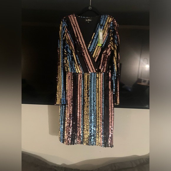Women’s dress sequined colorful. NWT - Picture 2 of 4